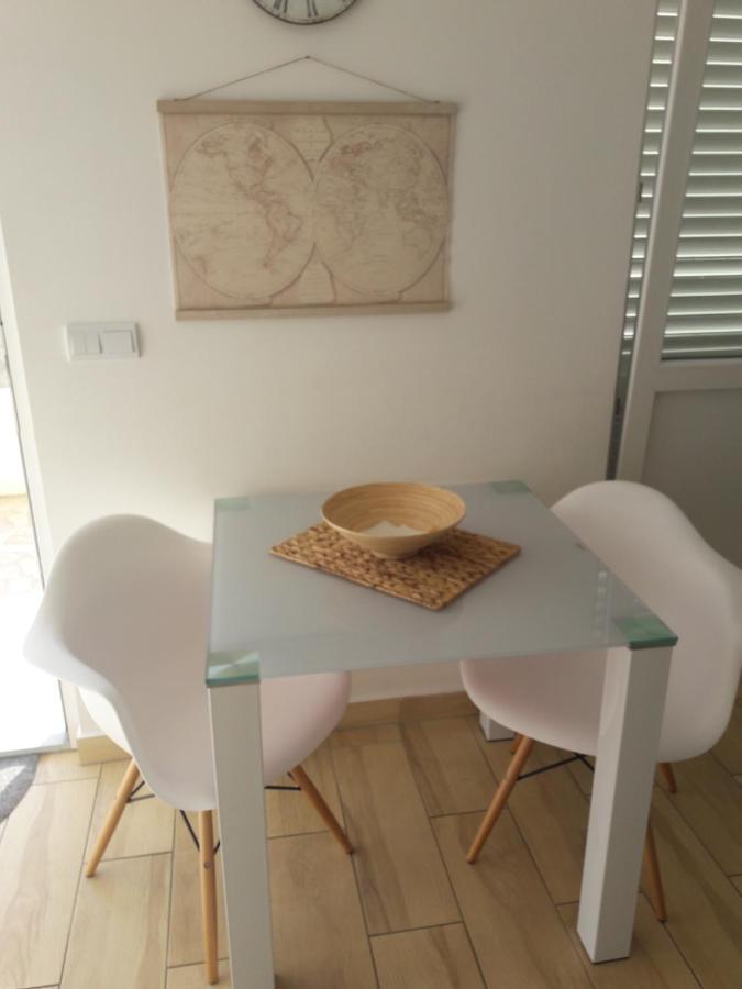 Apartment Tea Примоштен Екстер'єр фото