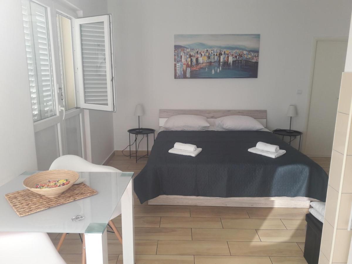 Apartment Tea Примоштен Екстер'єр фото
