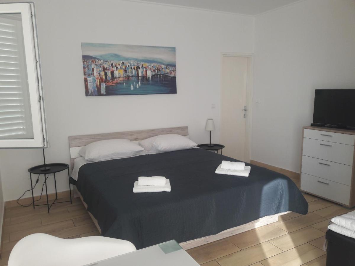 Apartment Tea Примоштен Екстер'єр фото