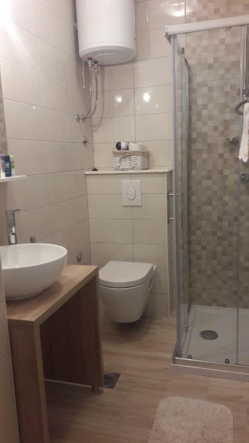 Apartment Tea Примоштен Екстер'єр фото